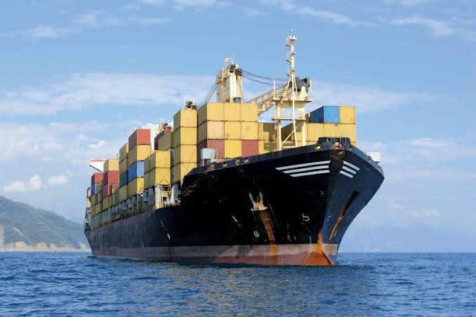 Pillar icon representing intermodal container logistics transport mastery